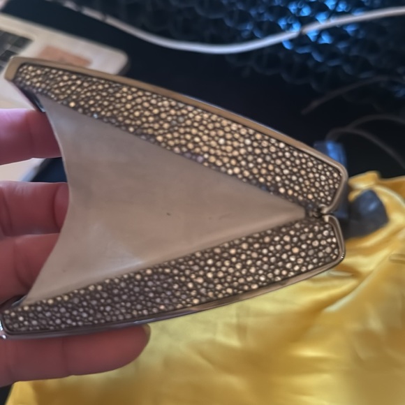 Dolce Vita clutch by VBH. You will not find this anywhere else. - Picture 3 of 8